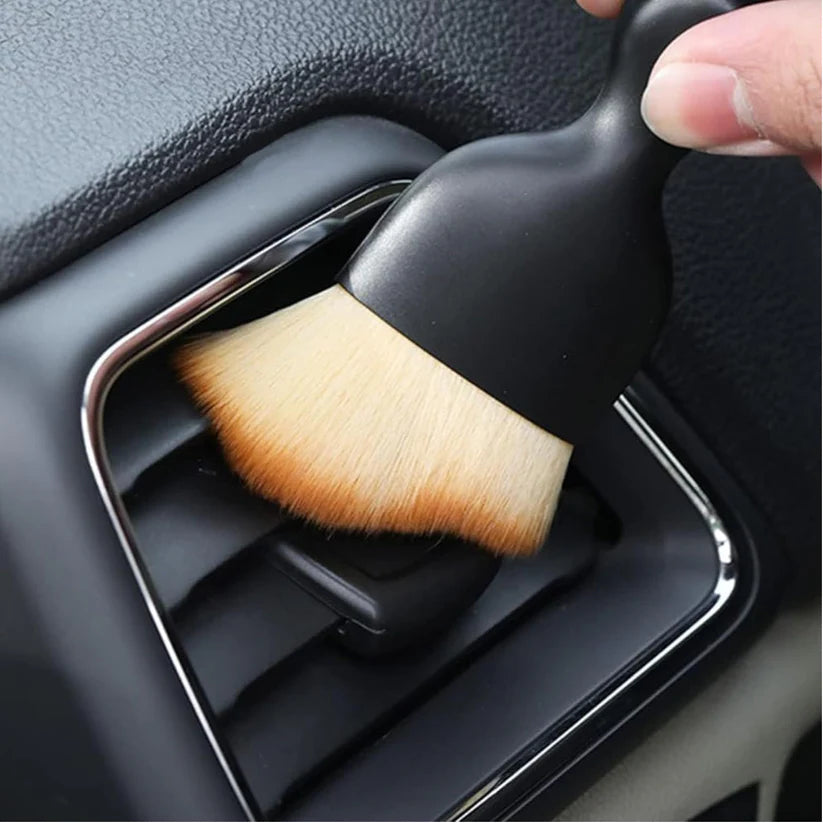 Mini soft car interior cleaning brush – dust removal tool (1 pc)